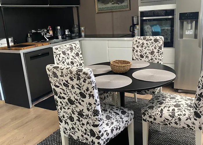 شقة Moderni Ja Avara Loft